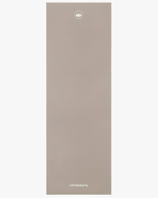 Light Taupe - Arise Travel Yogamatte aus Naturkautschuk von oben | Lotuscrafts